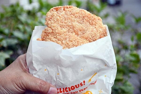 高雄市鼓山區高雄鹽酥雞推薦【爆力雞－台式鹽酥雞總部】瑞豐商圈必吃美食！在爆力雞沒有選擇障礙，只有每天都想吃的障礙