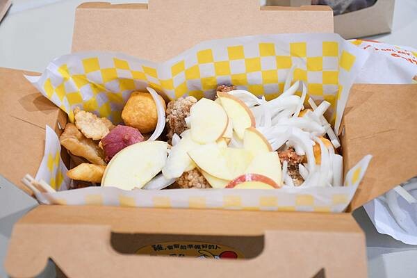 高雄市鼓山區高雄鹽酥雞推薦【爆力雞－台式鹽酥雞總部】瑞豐商圈必吃美食！在爆力雞沒有選擇障礙，只有每天都想吃的障礙