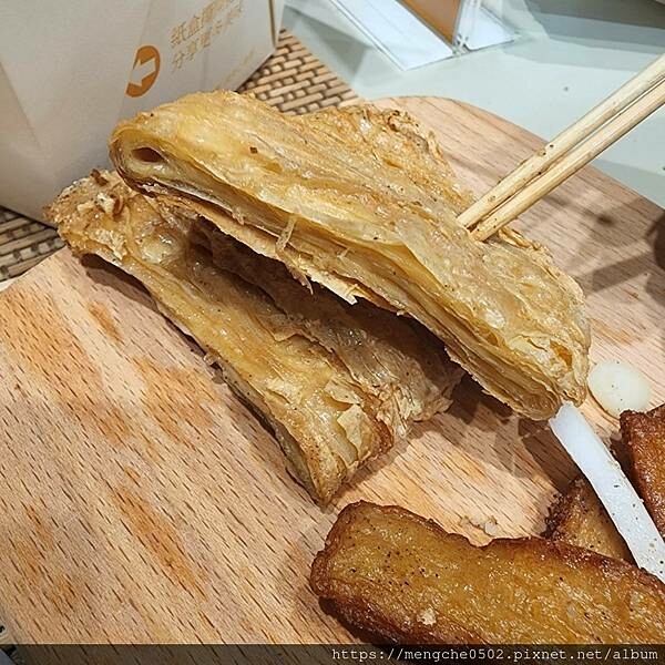 爆力台式鹽酥雞-高雄鼓山瑞豐夜市附近大塊又多汁的爆力雞排和宵夜炸物，吃一口就令人驚艷的美味