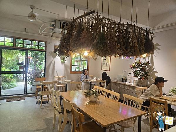 桃園咖啡廳推薦！桃園老宅福森院子迷你植物園必拍，藝文特區早午餐秘境。