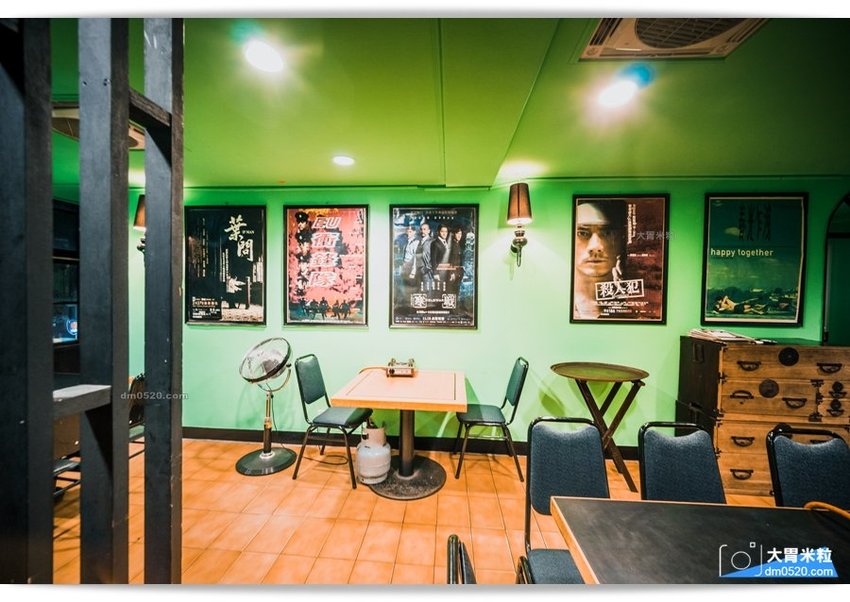 隱藏台北老公寓的人氣火鍋,香港私宅打邊爐,一鍋三吃,港式皮蛋湯居然變濃郁咖哩鍋,手工港式丸餃,感受詠香江風情！南京復興站火鍋推薦,台北長安東路美食推薦,台北港式火鍋推薦,台北鴛鴦麻辣鍋推薦,台北私廚火