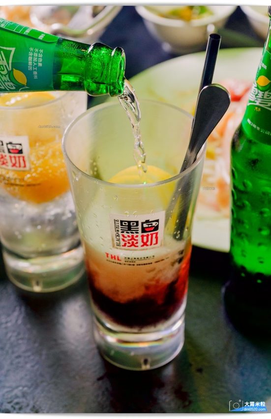 隱藏台北老公寓的人氣火鍋,香港私宅打邊爐,一鍋三吃,港式皮蛋湯居然變濃郁咖哩鍋,手工港式丸餃,感受詠香江風情！南京復興站火鍋推薦,台北長安東路美食推薦,台北港式火鍋推薦,台北鴛鴦麻辣鍋推薦,台北私廚火