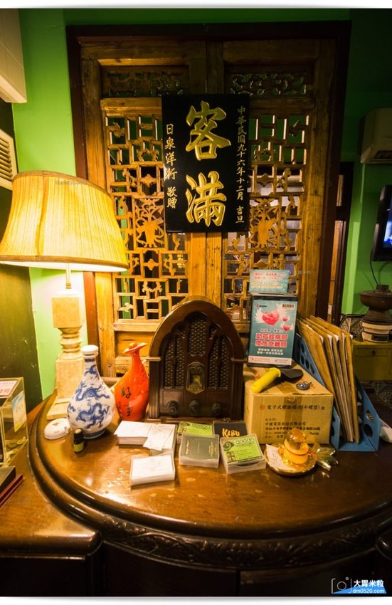 隱藏台北老公寓的人氣火鍋,香港私宅打邊爐,一鍋三吃,港式皮蛋湯居然變濃郁咖哩鍋,手工港式丸餃,感受詠香江風情！南京復興站火鍋推薦,台北長安東路美食推薦,台北港式火鍋推薦,台北鴛鴦麻辣鍋推薦,台北私廚火