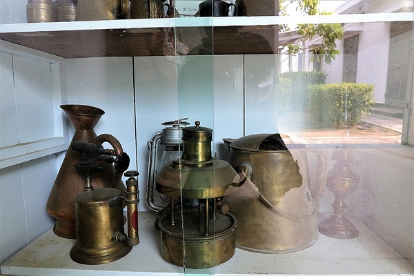 白沙岬燈塔:【桃園觀音景點】白沙岬燈塔~浪漫的唯美地中海公廁,白如雪的純淨燈塔,台灣本島最西美拍取景勝地