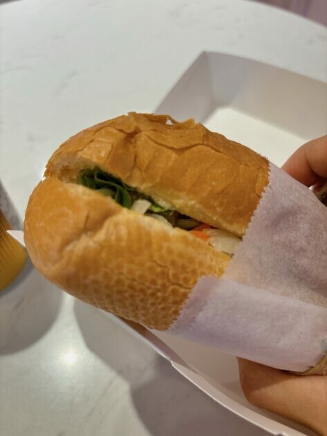 台北松山|LE BANHMI 樂粄米 酥脆香氣十足的越法三明治 | Beauty Update