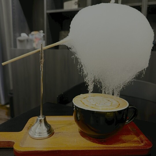 【台中西屯區】「湮云 Lostcloud Cafe．復古收音機主題精品咖啡，還有超吸睛的棉花糖雲朵飲品（高CP值/手作甜點/吐司熱壓/活動包場/近中科.逢甲商圈）」