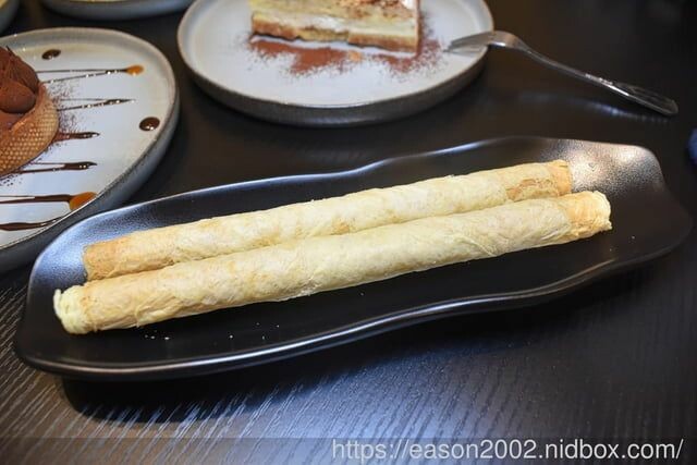 台中西屯區 精品咖啡 手作甜點 | 湮云 Lostcloud Cafe 復古收音機的主題咖啡廳 安靜舒適的空間，合適讀書、聊天、辦公、洽談工作、公司行號包場開會 -  就是這樣。吃喝玩樂。愛漂亮部落格