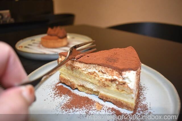 台中西屯區 精品咖啡 手作甜點 | 湮云 Lostcloud Cafe 復古收音機的主題咖啡廳 安靜舒適的空間，合適讀書、聊天、辦公、洽談工作、公司行號包場開會 -  就是這樣。吃喝玩樂。愛漂亮部落格