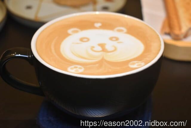 台中西屯區 精品咖啡 手作甜點 | 湮云 Lostcloud Cafe 復古收音機的主題咖啡廳 安靜舒適的空間，合適讀書、聊天、辦公、洽談工作、公司行號包場開會 -  就是這樣。吃喝玩樂。愛漂亮部落格