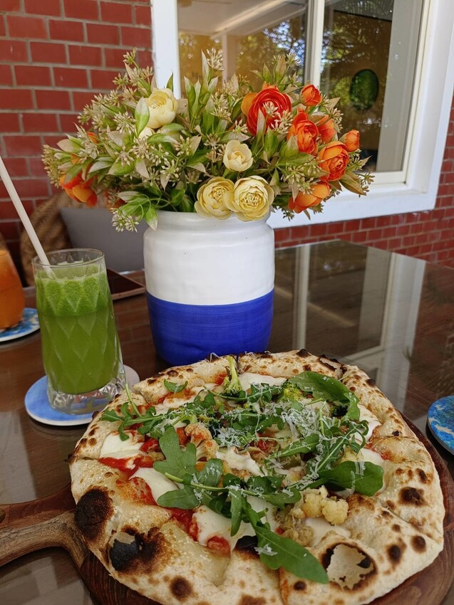 377321.jpg - 【台北.士林】陽明山蔬食餐廳推薦。快樂鳥蔬食餐廳。寵物友善可落地不能坐椅子。開心果棉花糖比薩