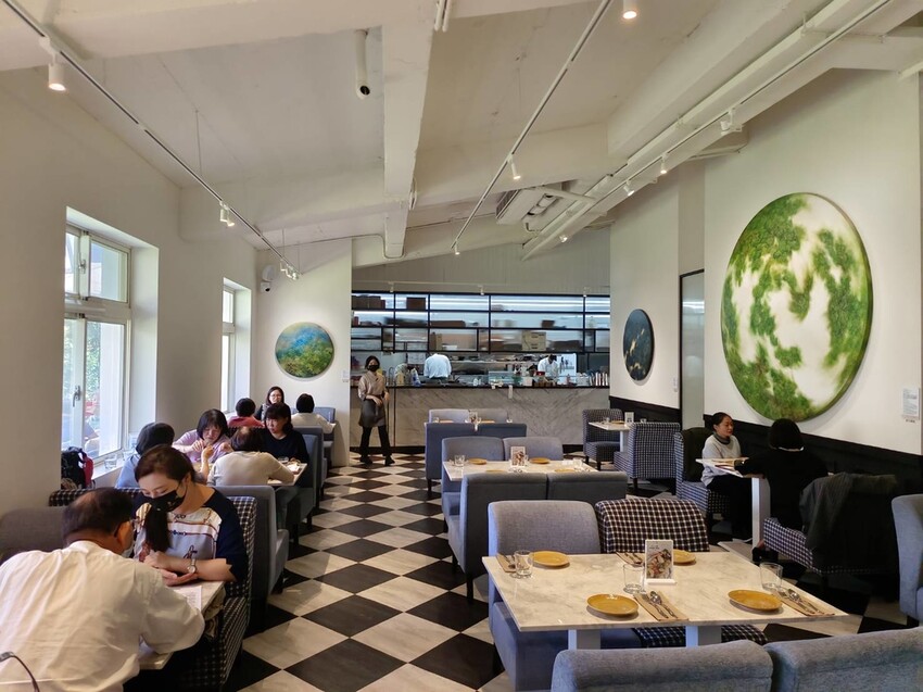 377073.jpg - 【台北.士林】陽明山蔬食餐廳推薦。快樂鳥蔬食餐廳。寵物友善可落地不能坐椅子。開心果棉花糖比薩