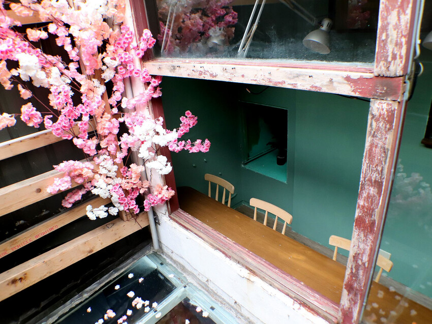 台南印度咖哩／主打北印風味／待過星級飯店的印度主廚兼老闆／傳承道地家鄉味／不用出國一秒到印度／嚴選食材用料實在／現點現做不用調理包