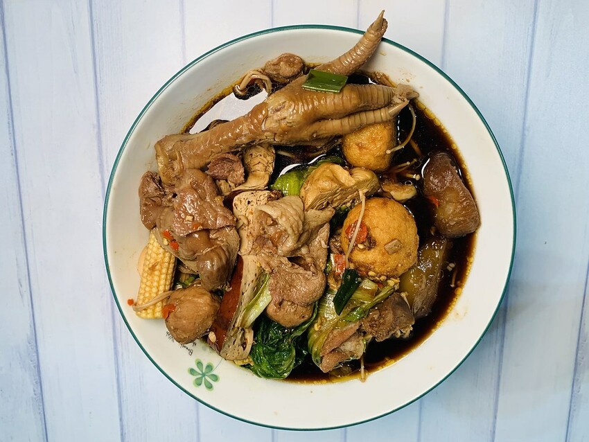 【桃園滷味】易牙三杯炒滷味,中正路桃園觀光夜市商圈滷味推薦,先滷再炒三杯滷味,宵夜/下酒菜/晚餐都超美