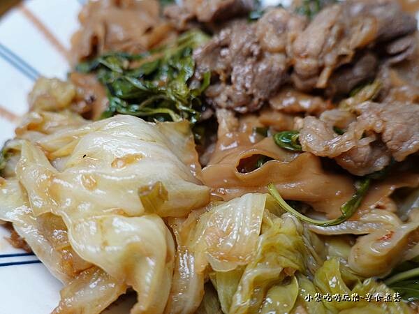 高麗菜-易牙三杯炒滷味.jpg