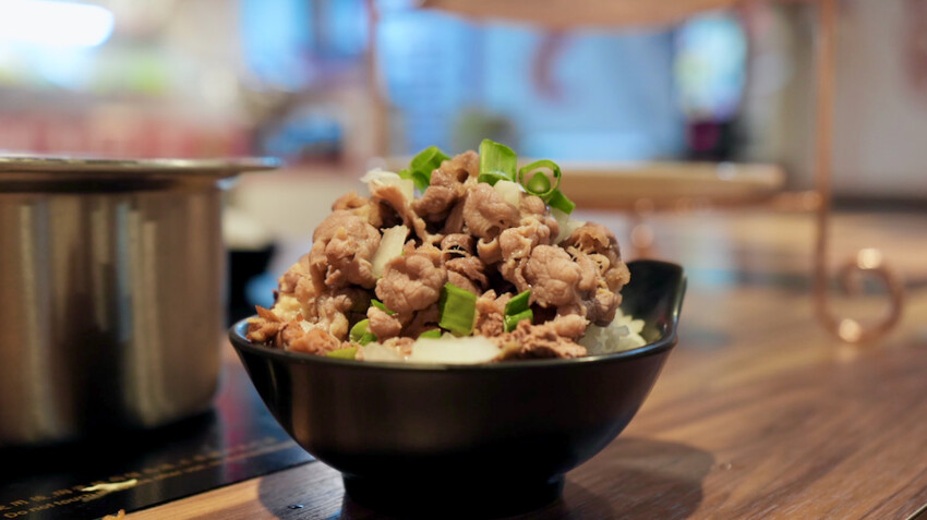 [台中] 築崎相撲鍋物-興大殿｜台中興大美食推薦！高CP值！最低$170自助吧吃到飽