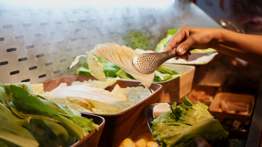 [台中] 築崎相撲鍋物-興大殿｜台中興大美食推薦！高CP值！最低$170自助吧吃到飽