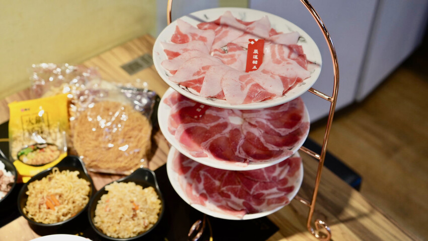 [台中] 築崎相撲鍋物-興大殿｜台中興大美食推薦！高CP值！最低$170自助吧吃到飽