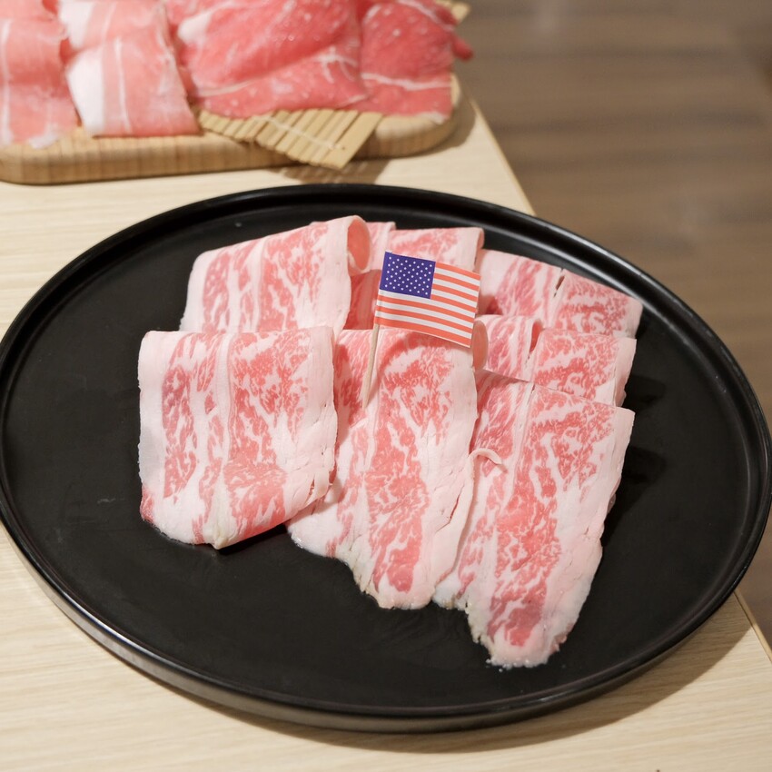 【民生社區火鍋推薦】參木鍋物～飲料、茶凍、明治冰淇淋、自助吧吃到飽！湯頭肉質超美味、松山必吃美食！