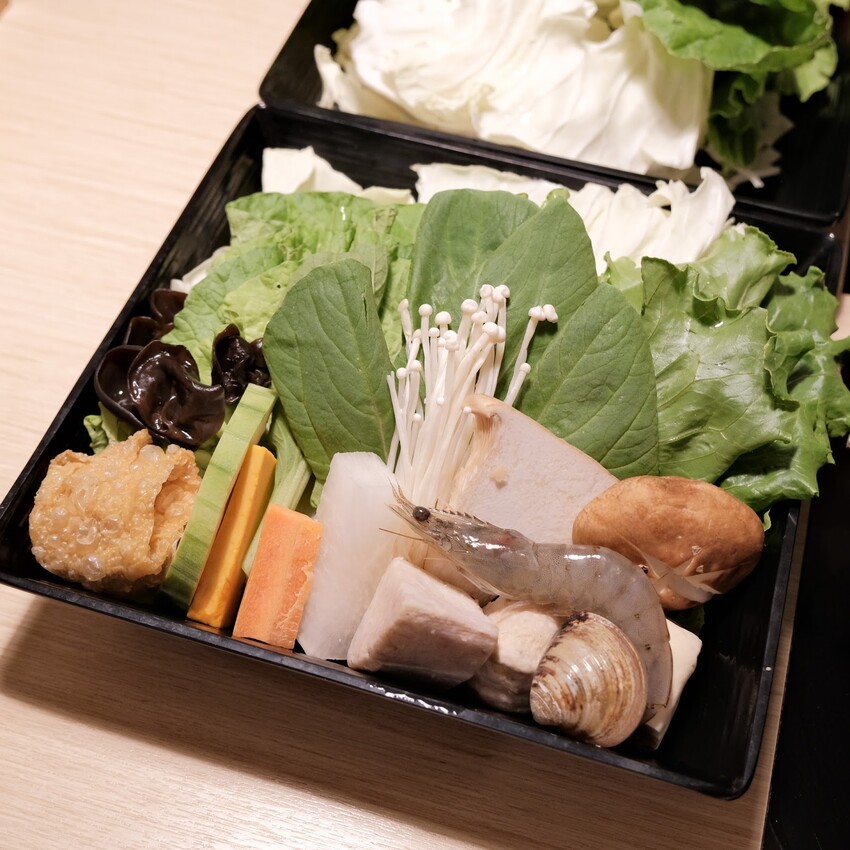 【民生社區火鍋推薦】參木鍋物～飲料、茶凍、明治冰淇淋、自助吧吃到飽！湯頭肉質超美味、松山必吃美食！