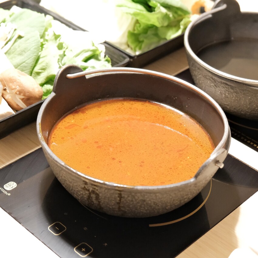 【民生社區火鍋推薦】參木鍋物～飲料、茶凍、明治冰淇淋、自助吧吃到飽！湯頭肉質超美味、松山必吃美食！