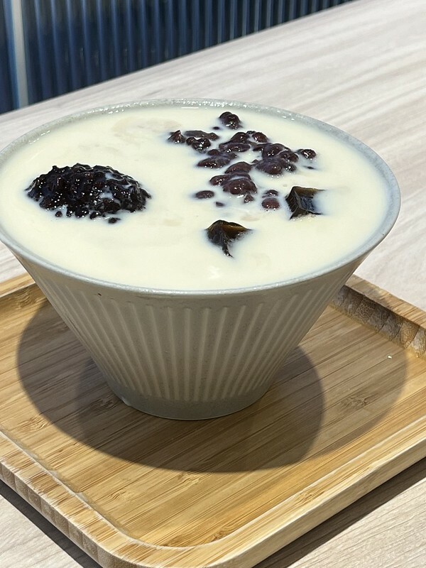 【台灣，桃園市，楊梅區】澎湃豆花楊梅店，豆花、嫩仙草吃到飽的網美豆花店。（楊梅美食&am