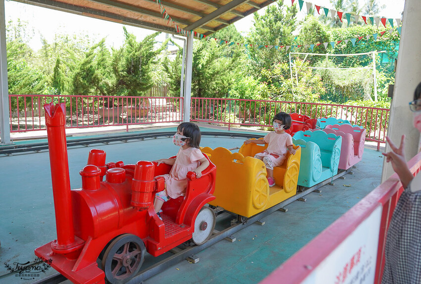 屏東美食|屏東景點《黃金蝦無毒泰國蝦餐廳》吃泰國蝦料理~免費玩旋轉木馬、小火車,親子友善餐廳 @緹雅瑪 美食旅遊趣