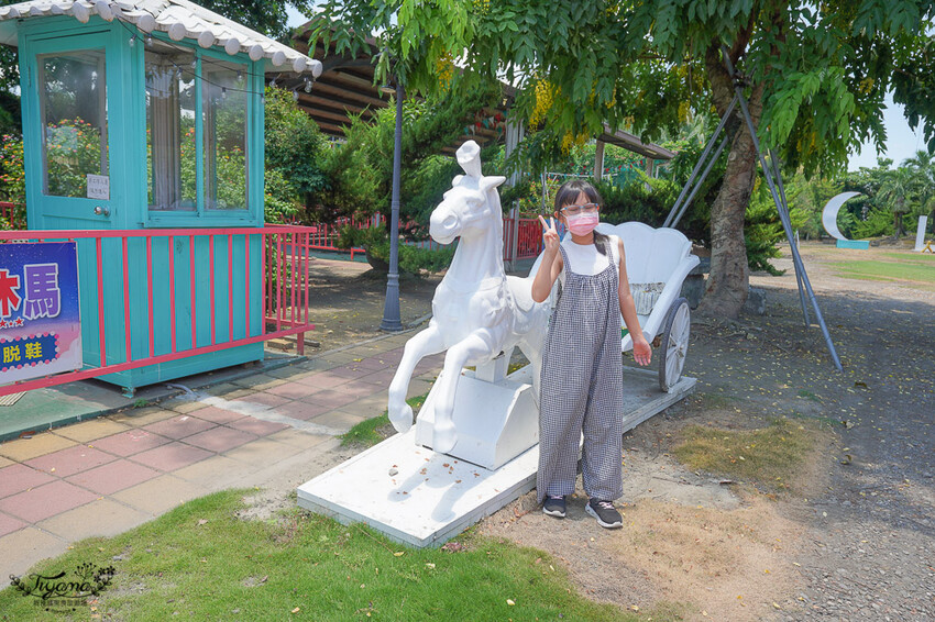 屏東美食|屏東景點《黃金蝦無毒泰國蝦餐廳》吃泰國蝦料理~免費玩旋轉木馬、小火車,親子友善餐廳 @緹雅瑪 美食旅遊趣