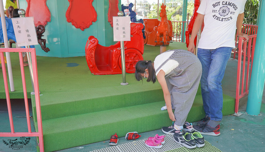 屏東美食|屏東景點《黃金蝦無毒泰國蝦餐廳》吃泰國蝦料理~免費玩旋轉木馬、小火車,親子友善餐廳 @緹雅瑪 美食旅遊趣