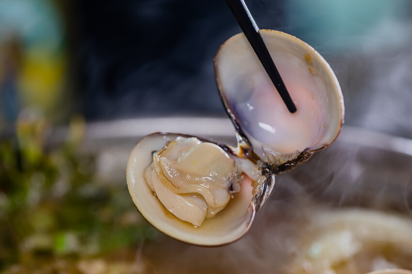 屏東泰國蝦料理專賣店X泰國蝦創意料理 寵物友善親子餐廳 旋轉木馬 軌道小火車 -黃金蝦無毒泰國蝦
