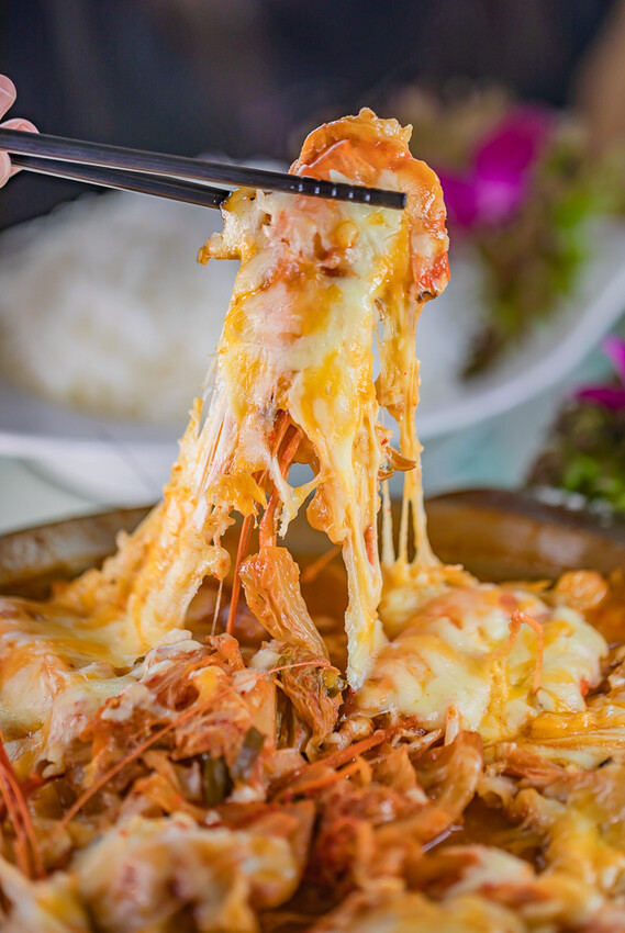 屏東泰國蝦料理專賣店X泰國蝦創意料理 寵物友善親子餐廳 旋轉木馬 軌道小火車 -黃金蝦無毒泰國蝦