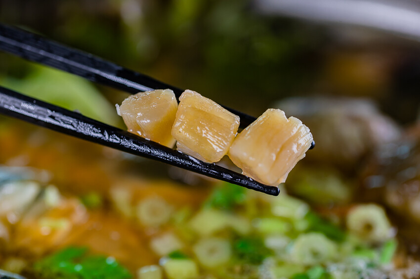 屏東泰國蝦料理專賣店X泰國蝦創意料理 寵物友善親子餐廳 旋轉木馬 軌道小火車 -黃金蝦無毒泰國蝦