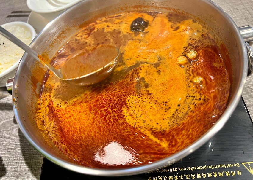 樂釜Love Hot Pot 極上鍋物-府中店｜板橋火鍋推薦｜極高CP值、食材新鮮量多，讓你吃飽又滿足，絕對可以再來