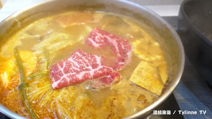 【新北板橋美食】樂釜Love Hot Pot極上鍋物 | 火鍋搭配超大肉盤、生猛海鮮