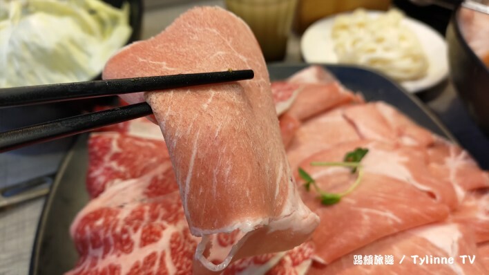 【新北板橋美食】樂釜Love Hot Pot極上鍋物 | 火鍋搭配超大肉盤、生猛海鮮