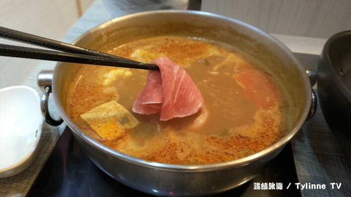 【新北板橋美食】樂釜Love Hot Pot極上鍋物 | 火鍋搭配超大肉盤、生猛海鮮