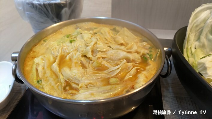 【新北板橋美食】樂釜Love Hot Pot極上鍋物 | 火鍋搭配超大肉盤、生猛海鮮