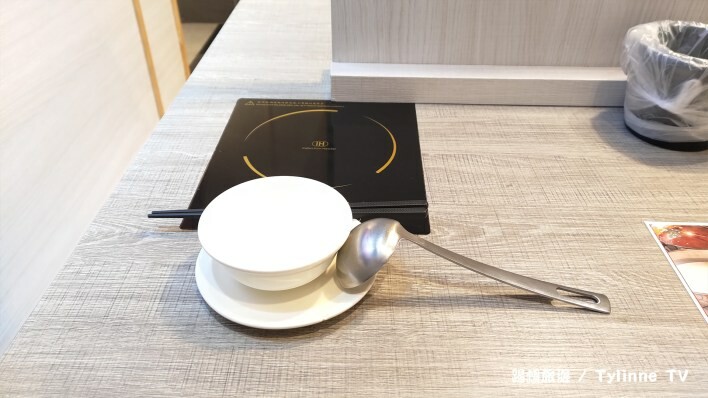 【新北板橋美食】樂釜Love Hot Pot極上鍋物 | 火鍋搭配超大肉盤、生猛海鮮