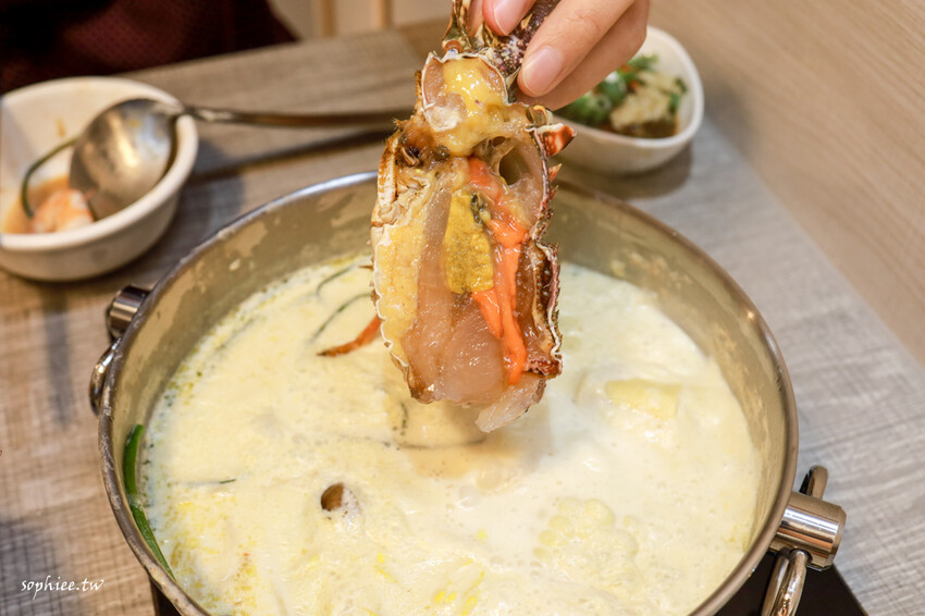 板橋火鍋推薦》樂釜LOVE JOT POT極上鍋物板橋店 府中美食 高品質新鮮好吃 鍋底選擇豐富 還有冰淇淋吃到飽！ - 蘇菲漫旅