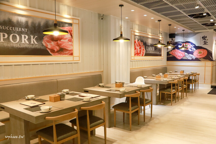 板橋火鍋推薦》樂釜LOVE JOT POT極上鍋物板橋店 府中美食 高品質新鮮好吃 鍋底選擇豐富 還有冰淇淋吃到飽！ - 蘇菲漫旅