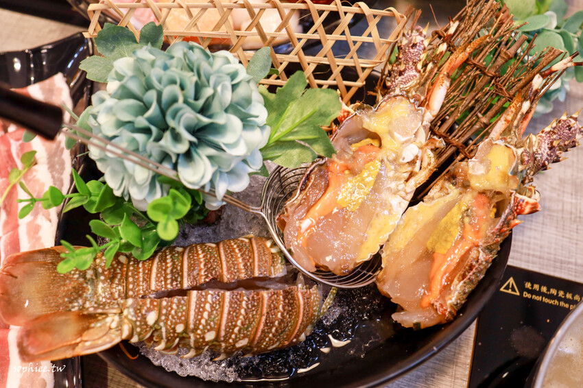 板橋火鍋推薦》樂釜LOVE JOT POT極上鍋物板橋店 府中美食 高品質新鮮好吃 鍋底選擇豐富 還有冰淇淋吃到飽！ - 蘇菲漫旅
