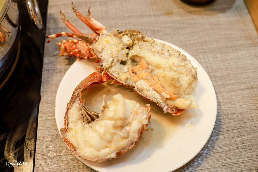 板橋火鍋推薦》樂釜LOVE JOT POT極上鍋物板橋店 府中美食 高品質新鮮好吃 鍋底選擇豐富 還有冰淇淋吃到飽！ - 蘇菲漫旅