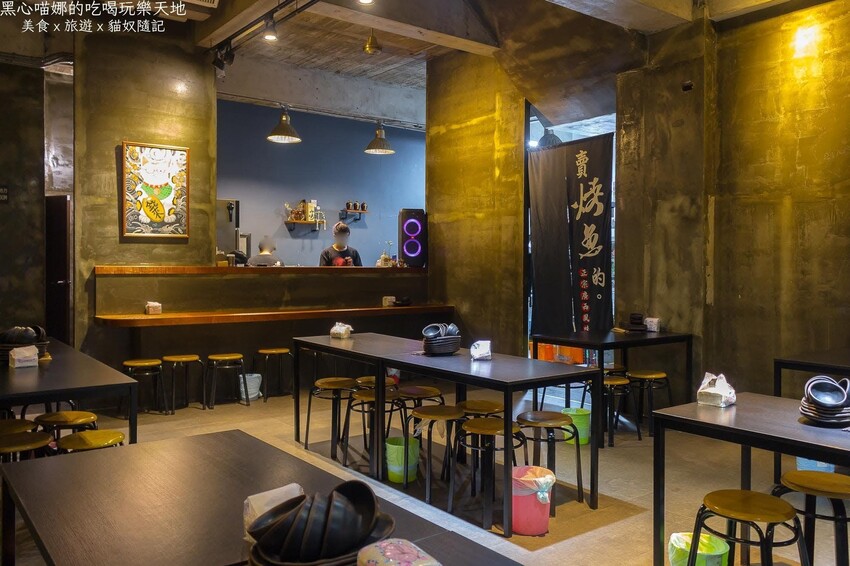 高雄前金︱賣烤魚的　獨家甜辣肥鮮廣西烤魚、南寧老友粉與特色烤串，想擁有美滋滋的夜晚就趕緊預約吧！