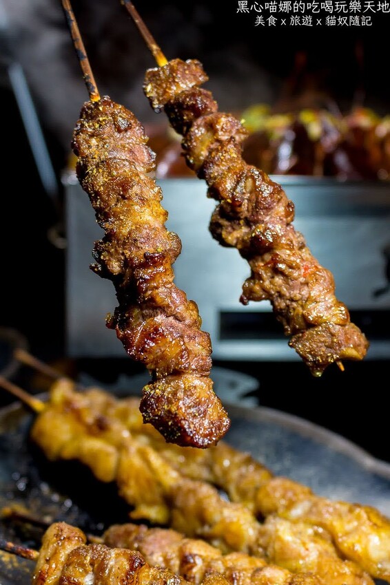 高雄前金︱賣烤魚的　獨家甜辣肥鮮廣西烤魚、南寧老友粉與特色烤串，想擁有美滋滋的夜晚就趕緊預約吧！