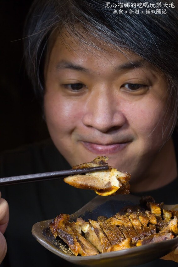 高雄前金︱賣烤魚的　獨家甜辣肥鮮廣西烤魚、南寧老友粉與特色烤串，想擁有美滋滋的夜晚就趕緊預約吧！