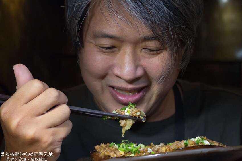 高雄前金︱賣烤魚的　獨家甜辣肥鮮廣西烤魚、南寧老友粉與特色烤串，想擁有美滋滋的夜晚就趕緊預約吧！