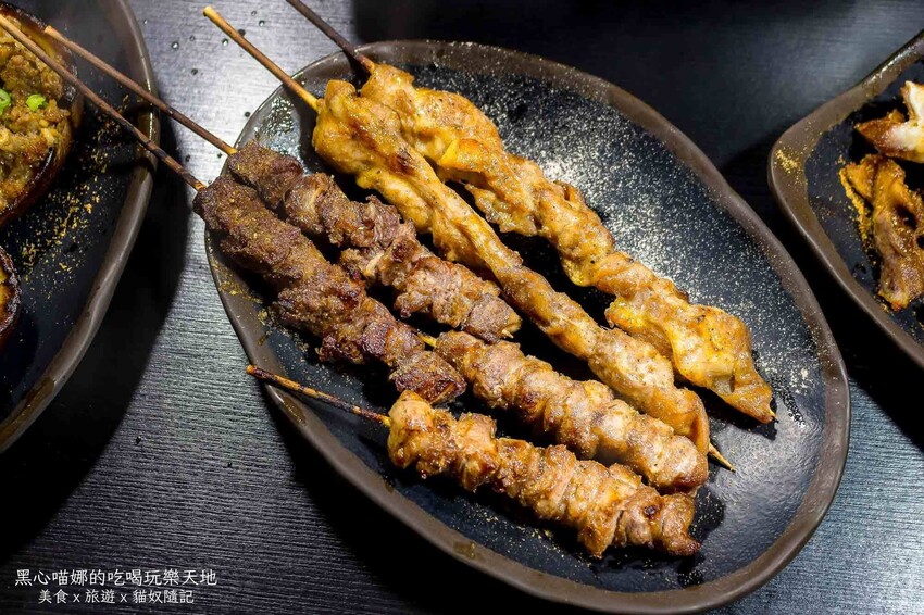 高雄前金︱賣烤魚的　獨家甜辣肥鮮廣西烤魚、南寧老友粉與特色烤串，想擁有美滋滋的夜晚就趕緊預約吧！