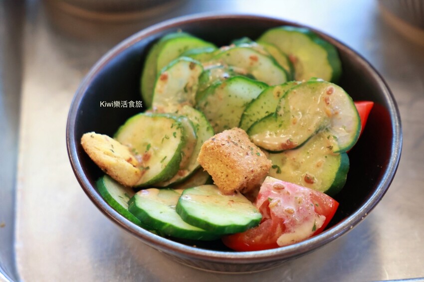 埔里美食︱山上山下咖哩飯專賣店，黃金炸豬排咖哩飯、山上秘滷牛腱套餐.妮娜巧克力夢想城堡旁