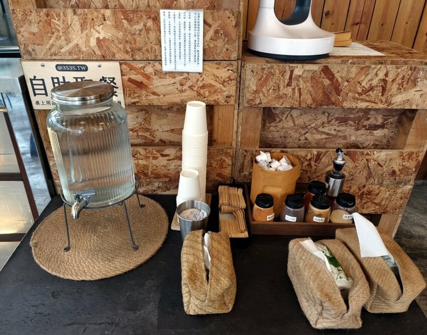 【埔里】山上山下咖哩飯．平日也排隊的超人氣咖哩飯!