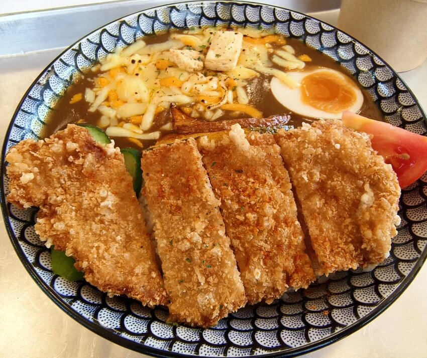 【埔里】山上山下咖哩飯．平日也排隊的超人氣咖哩飯!