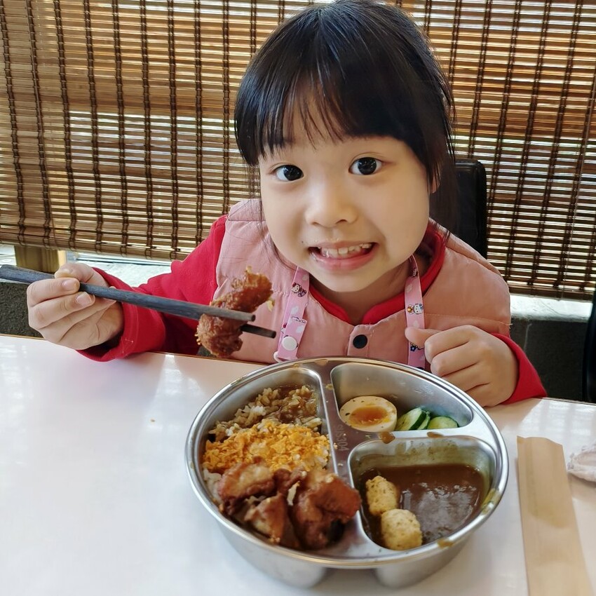 【埔里】山上山下咖哩飯．平日也排隊的超人氣咖哩飯!